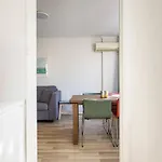 Central And Secluded - Potts Point Paradise With Pool