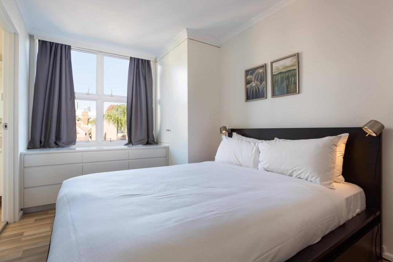 And Secluded - Potts Point Paradise With Pool * Sydney