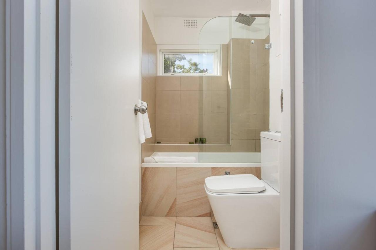 And Secluded - Potts Point Paradise With Pool Apartment Sydney